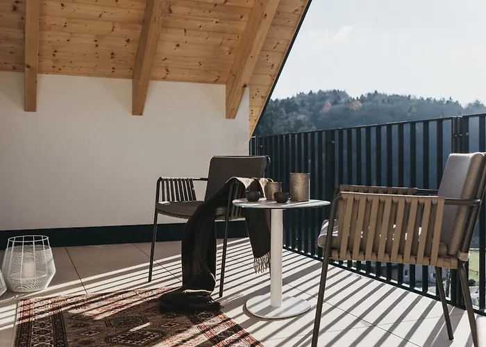 Dietrich - 62 Villa Leibnitz